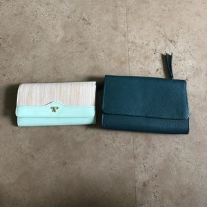 2 wallets